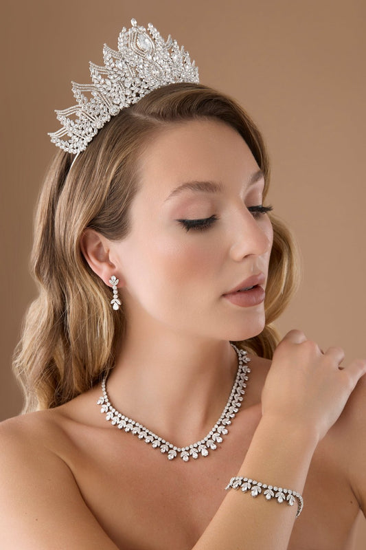 Amira Simulated Diamond Jewelry Set