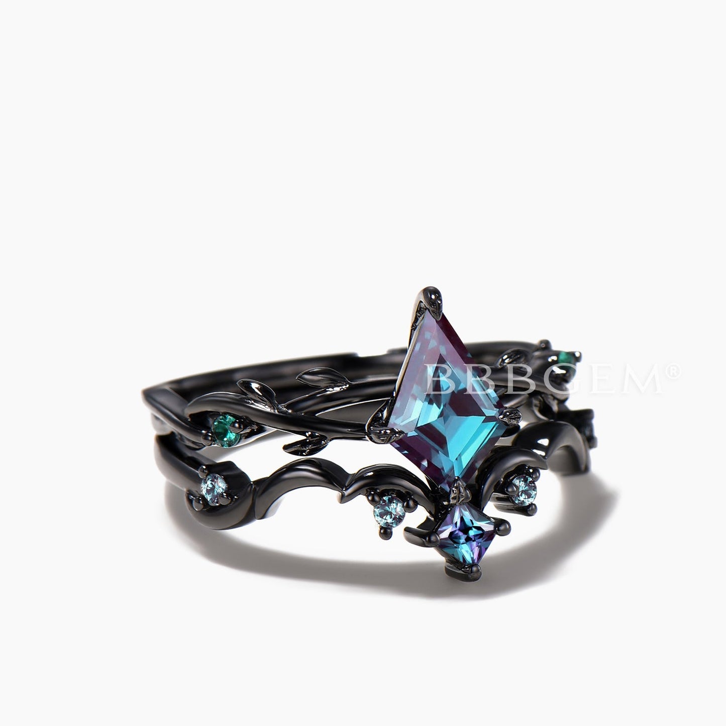 1CT Kite Cut Color-change Alexandrite Twisted Wedding Ring Celetial Bridal Set