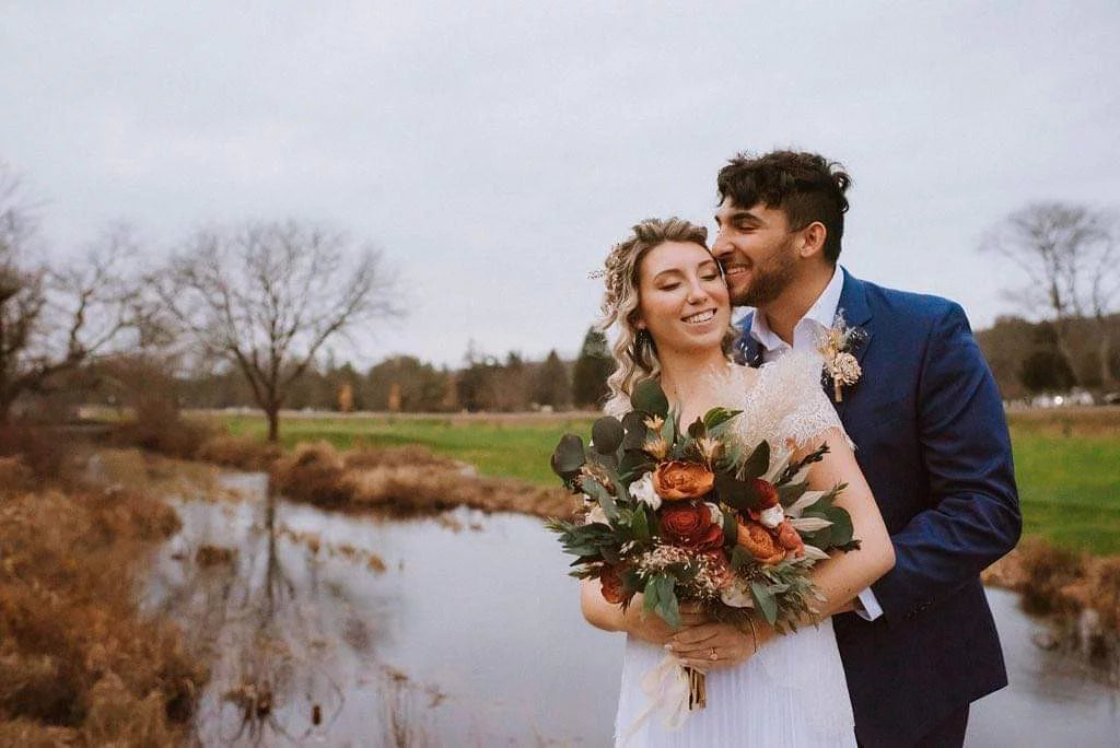 Bridal Bouquets In Hand-Picked Florist Offer