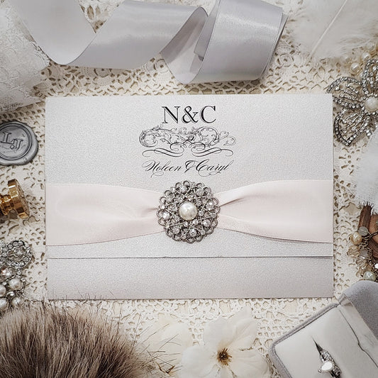 Brooch Wedding Invitation 3506