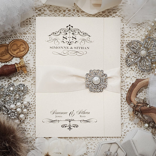 Brooch Wedding Invitation 3512