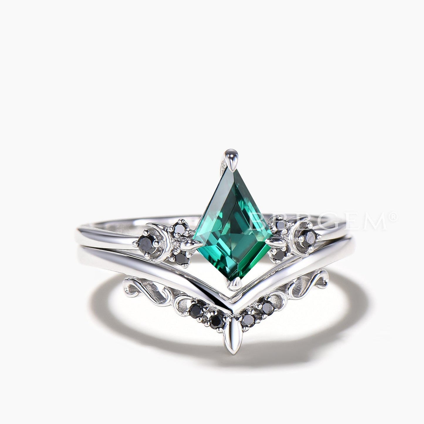 1CT Kite Cut Emerald Vintage Cluster Bridal Set Spinel Moon Engagement Ring