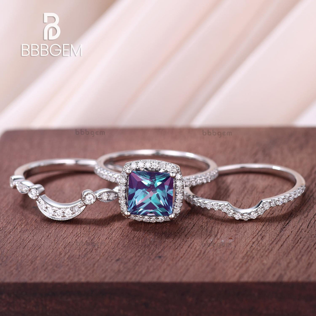 3pcs Princess Cut Alexandrite And Diamond Engagement Ring Set Basket Prong Set