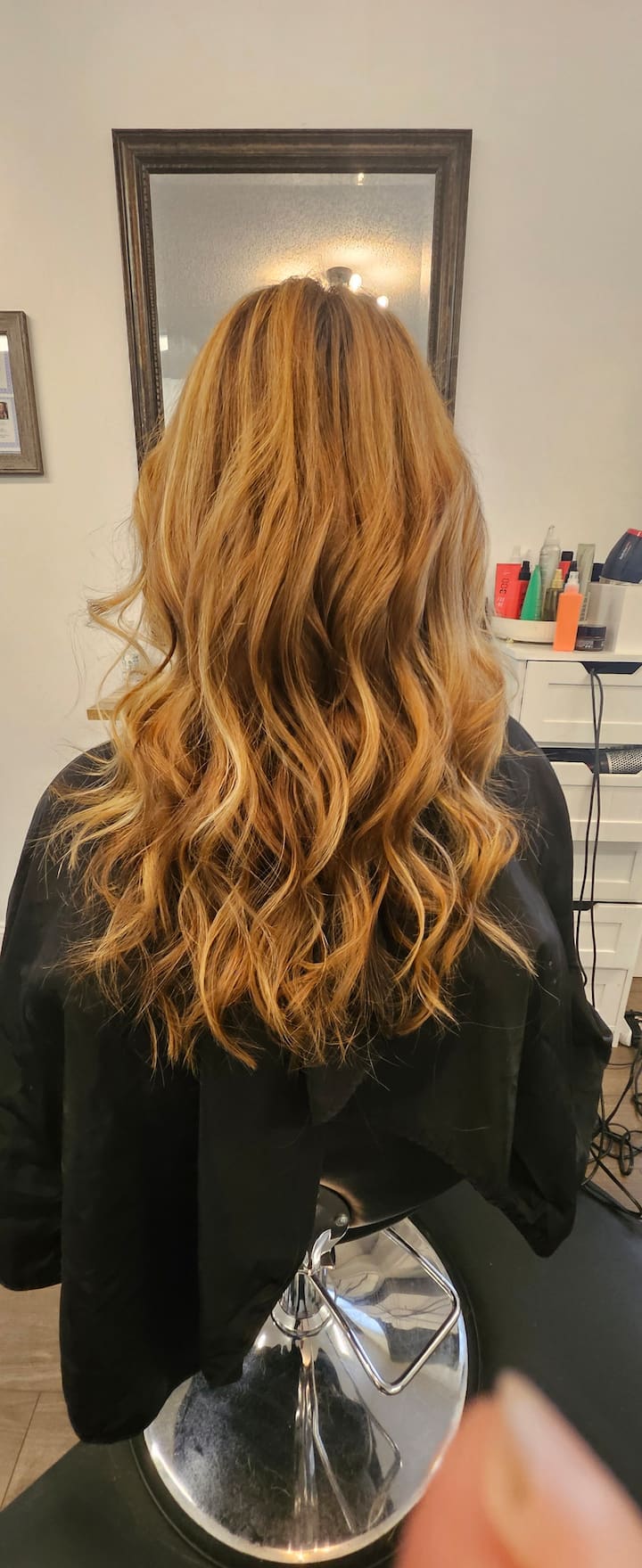 Read Richardson Salon 1704