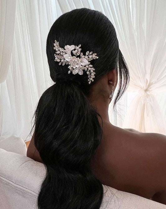 Delicate Blossoming Comb Style No. 242733