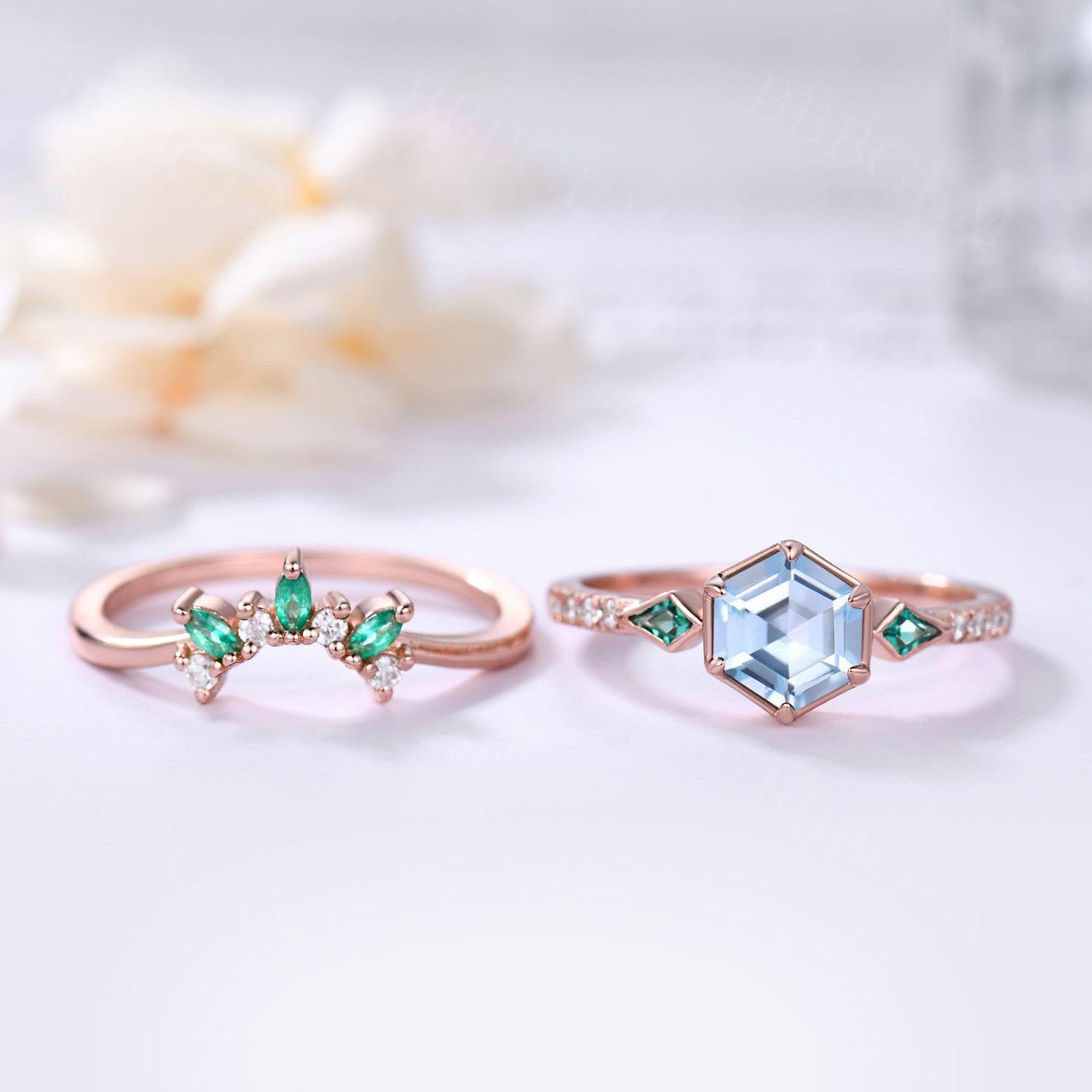 2pcs Three Stone Aquamarine Hexagon Ring Bezel Set with Kite Cut Lab Emerald Side Stones in Rose Gold