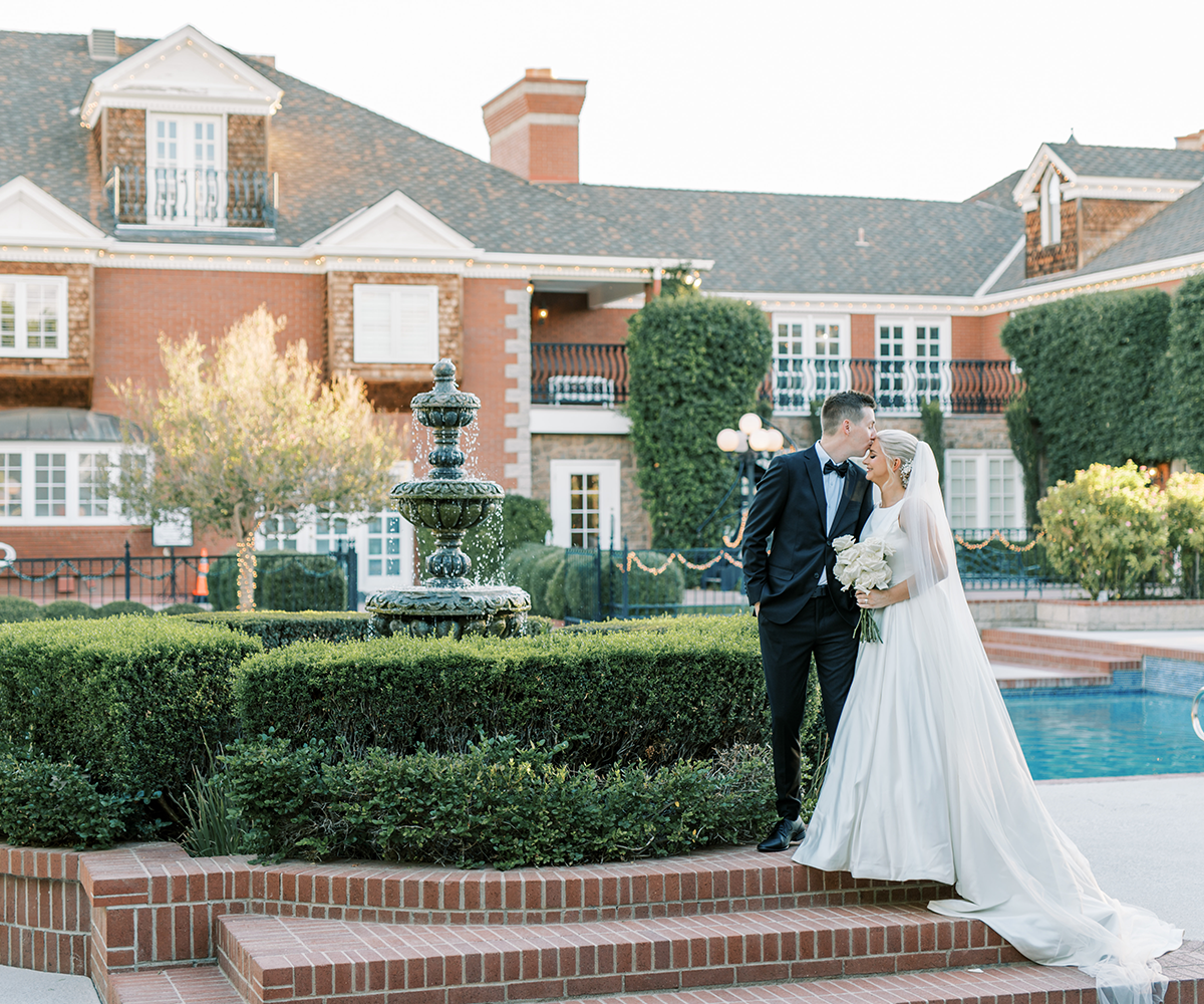 Stonebridge Manor Wedding Package