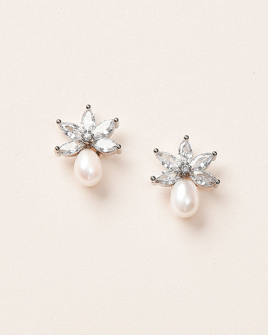 Naomi Freshwater Pearl Stud Earrings