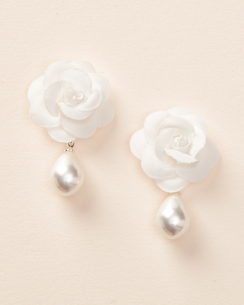 Pearl & Flower Earrings