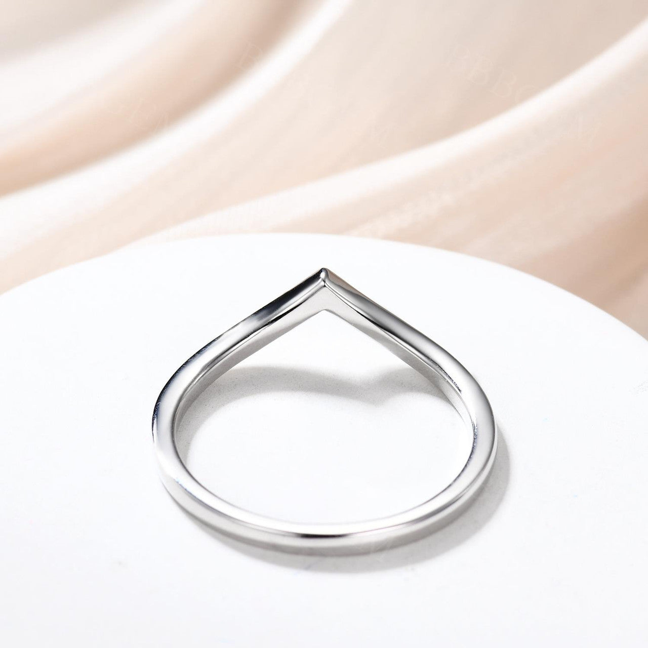 Engraved Ring Band White Gold for Couples Silver Band Ring Engraving Love V Shaped