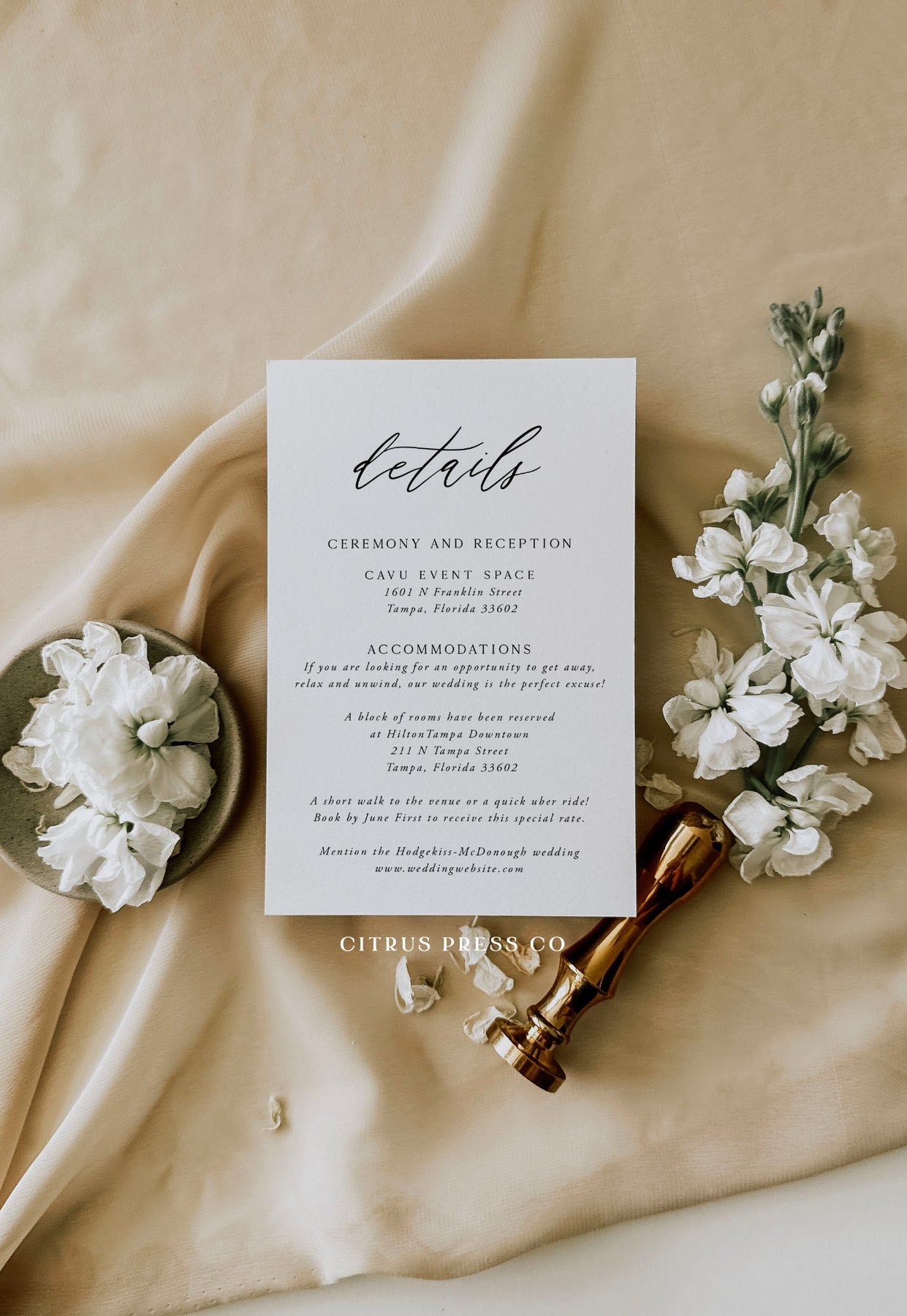 Minimal Enclosure Card | Brittany