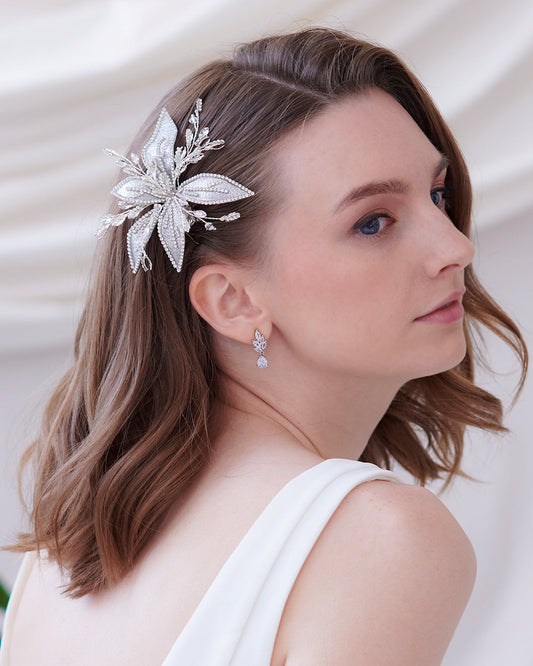 Winnie Floral Clip