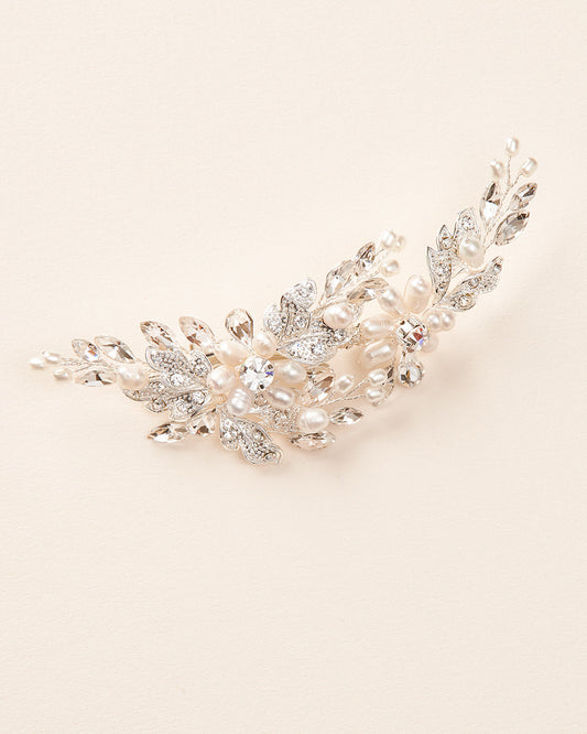 Adelia Clip