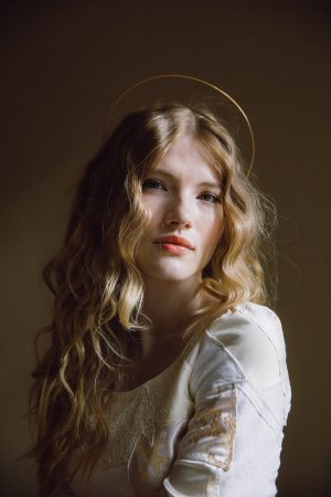 Icon Wedding Halo Headpiece No. 2362