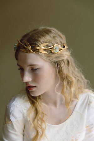 Swallow Song Birds Nest Bridal Halo No. 2338