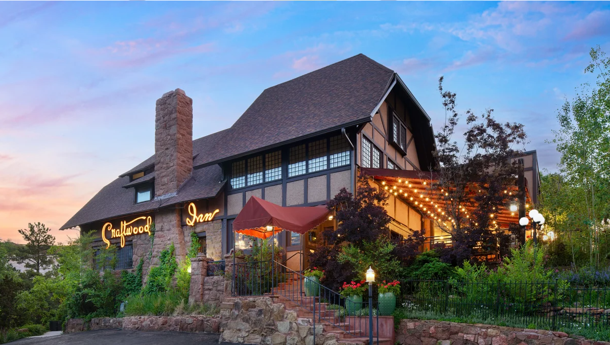 Craftwood Peak Wedding Package
