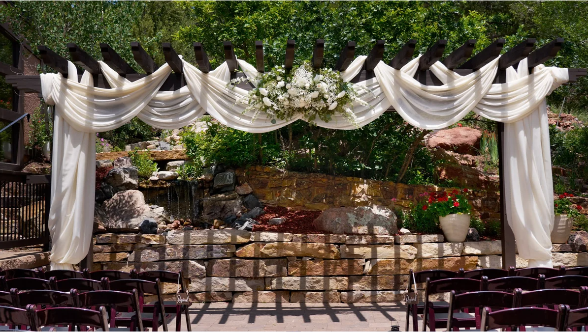 Craftwood Peak Wedding Package