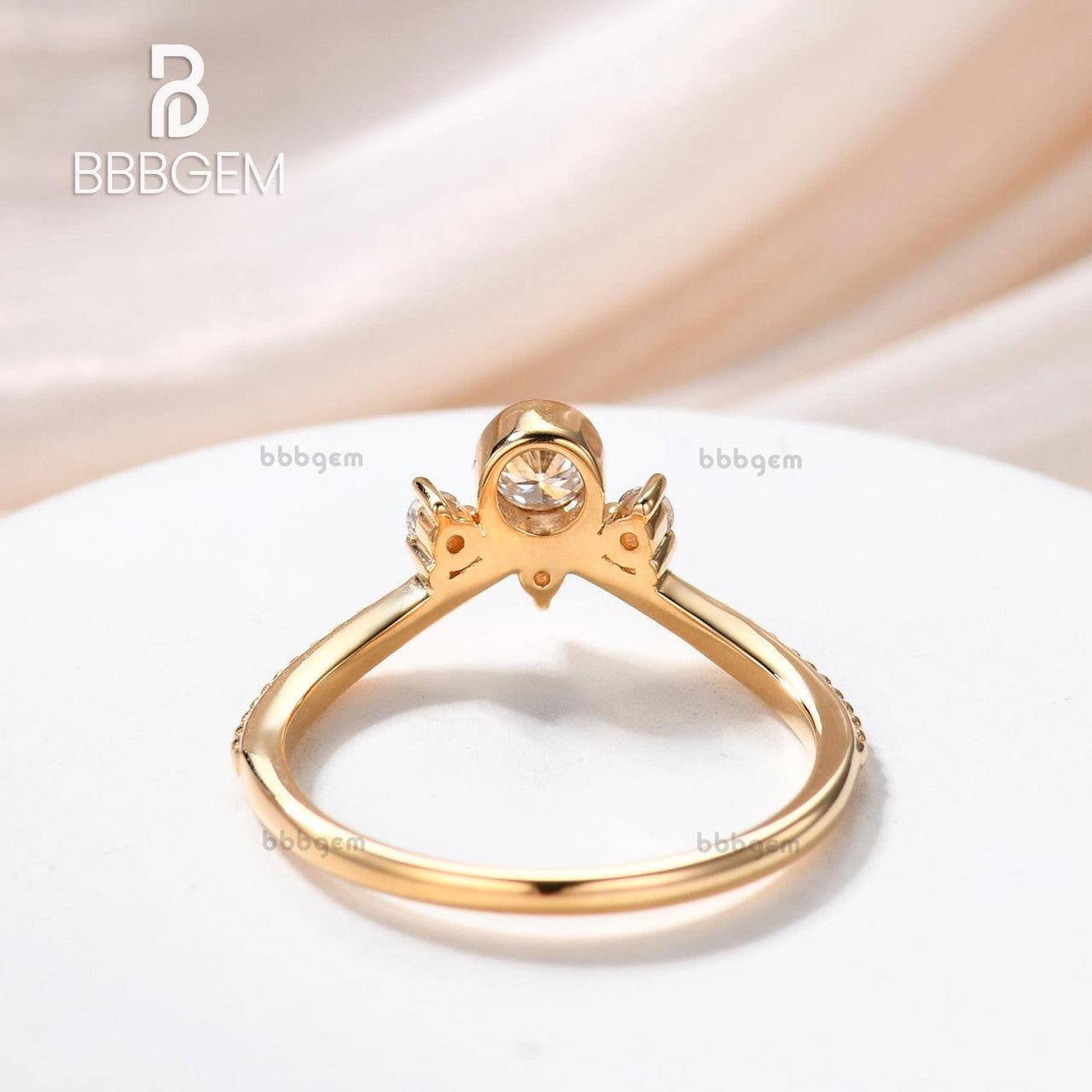 Floral Petite Curve Diamond Wedding Beaded Band in 18K Yellow Gold for Women