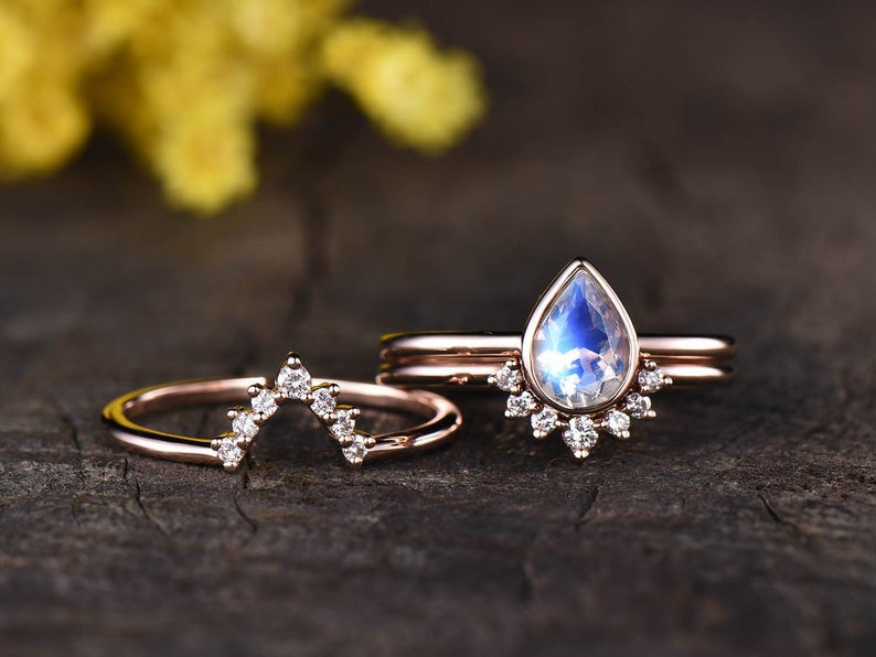 14K/18K Gold Pear Shaped Vintage Rainbow Moonstone Engagement Ring Set