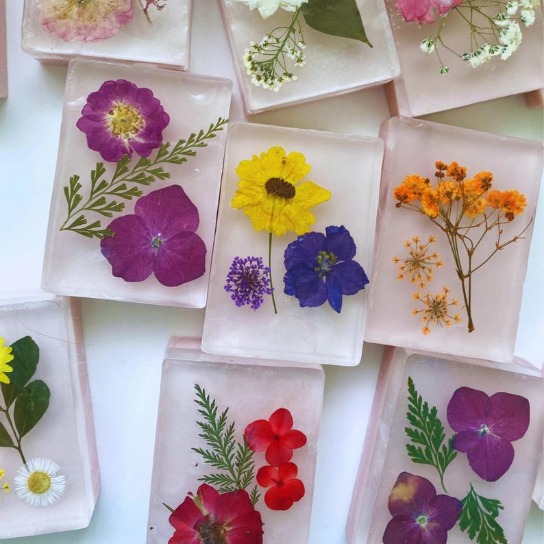 Handmade Pressed Flower Soap Bars - Wedding, Bridal Shower & Baby Shower Party Favors