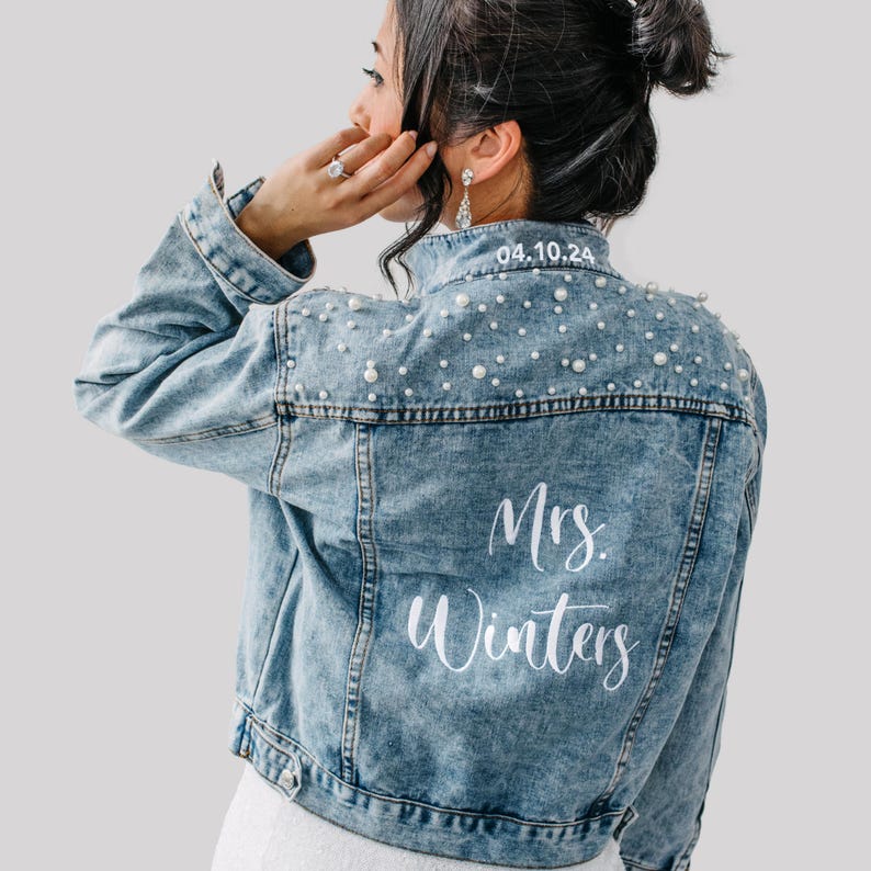 Embroidered Bride Denim Jacket, Bride Jean Jacket, Future Mrs Jacket, Custom Personalized Jacket, Wedding Jean Jacket, Wedding Gift, Bride