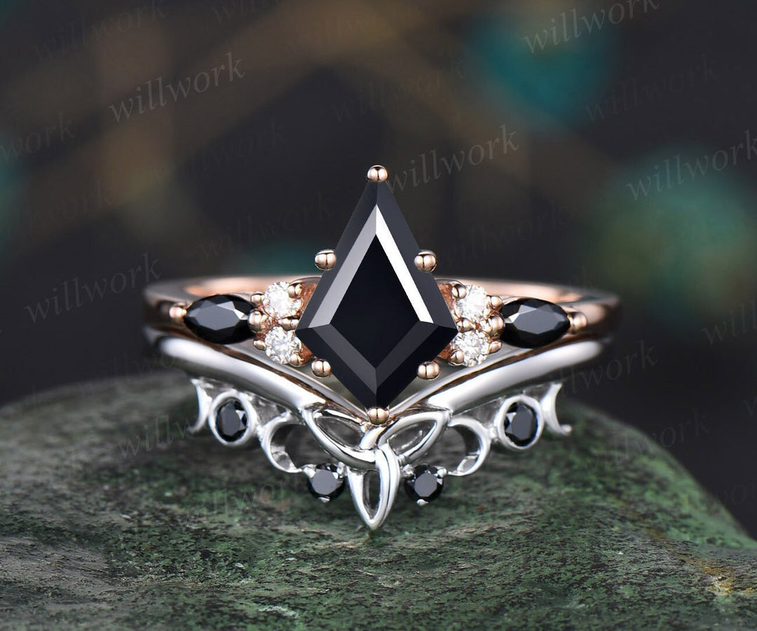 Kite Cut Black Onyx Ring Vintage Unique Engagement Ring Set 14k Rose Gold Moissanite Ring Black Diamond Bridal Wedding Ring Set For Women