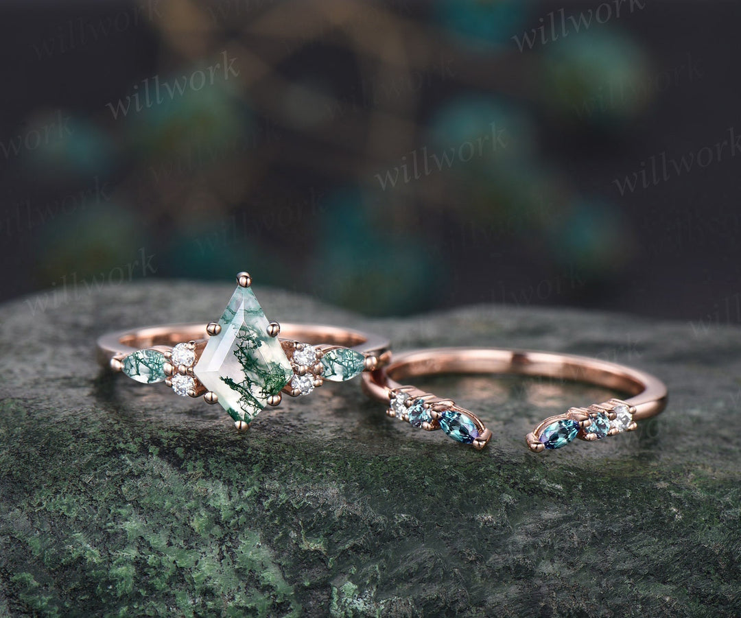 Kite Cut Green Moss Agate Ring Rose Gold Unique Engagement Ring Dainty Moissanite Ring Set Art Deco Alexandrite Open Gap Wedding Band Women