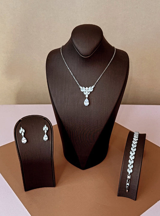 Sira Swarovski Jewelry Set With Necklace, Bracelet, Drop Earrings *Final Sale*