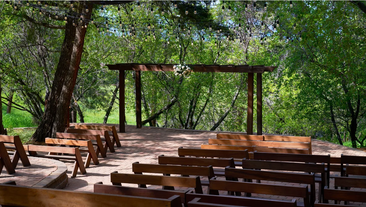 The Pines Wedding Package