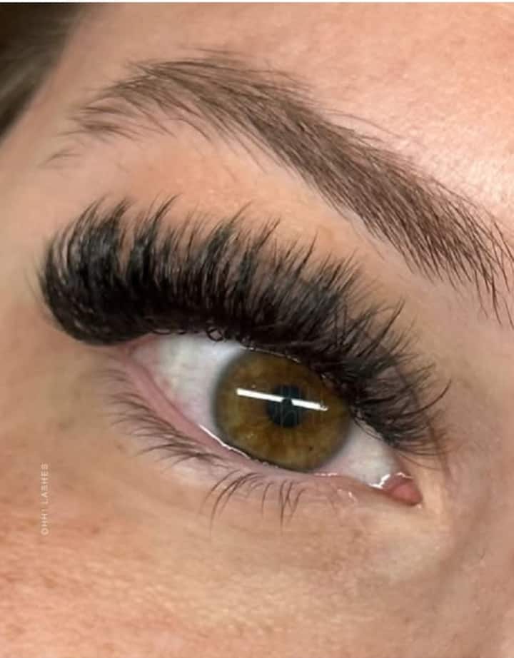 Glam, Silk, And Mega-Volume Lashes By Tamara