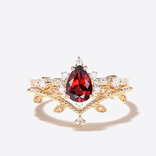 14K Yellow Gold Art Deco Pear Cut Natural Garnet Diamond Bridal Ring