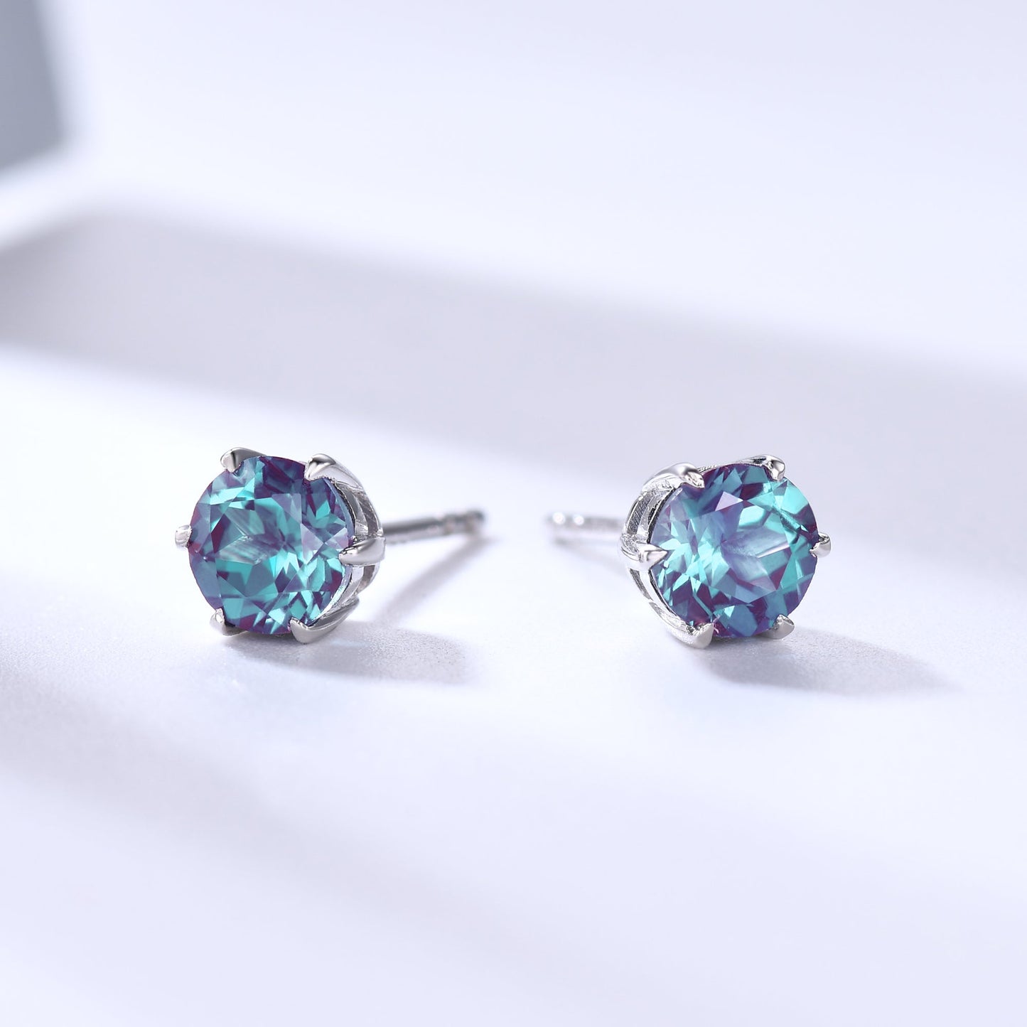 1ct Solitaire Round Cut Color-Change Alexandrite Stud Earrings Minimalist Earrings