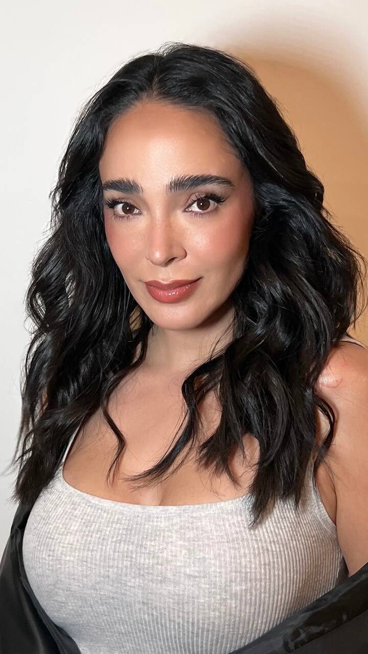 Enhance W/ Artistry “ Makeup & Brows By Erika Mont