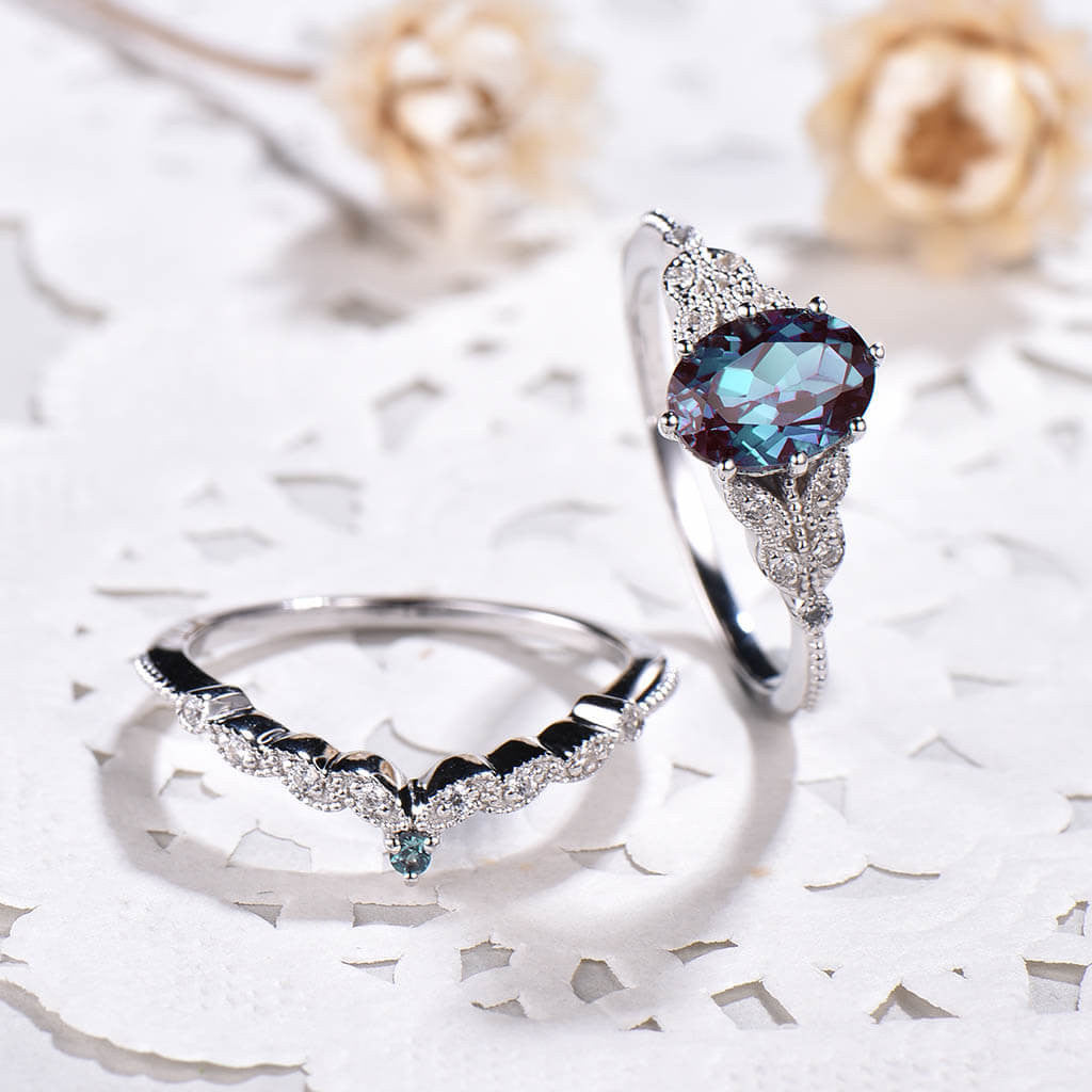 14K/18K Gold Oval Alexandrite Engagement Ring Bridal Set Nadia Marquise Micro Pave