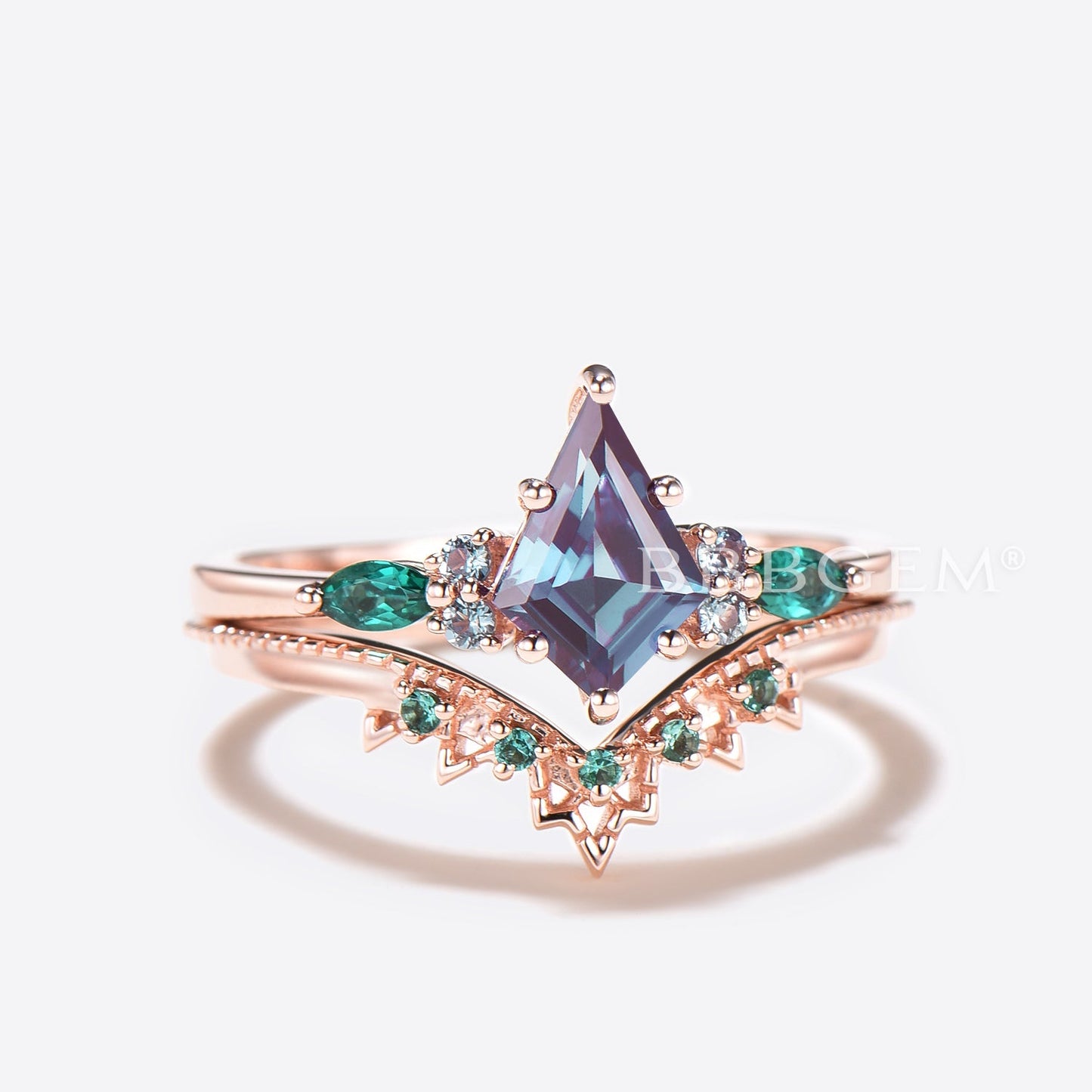 Kite Cut Color-change Alexandrite Cluster Engagement Ring Emerald Crown Bridal Set