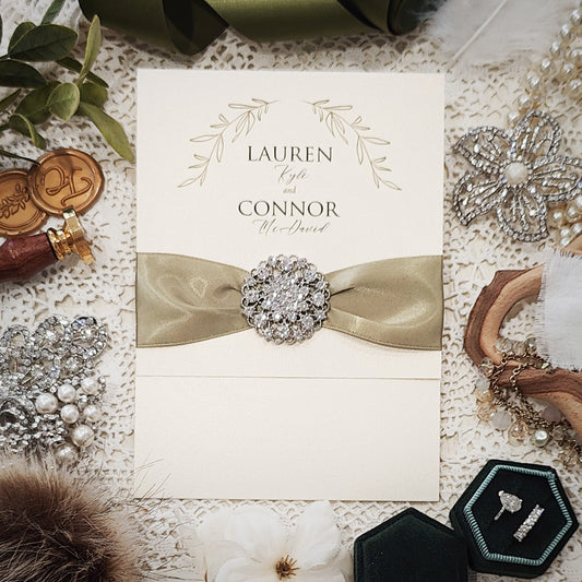 Brooch Wedding Invitation 3500