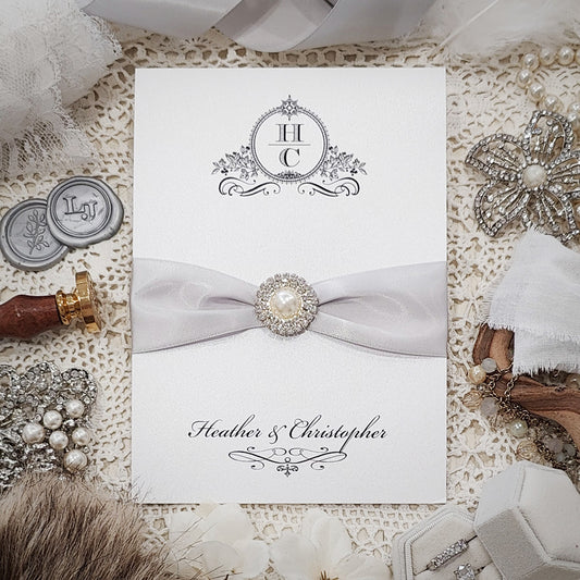 Brooch Wedding Invitation 3510