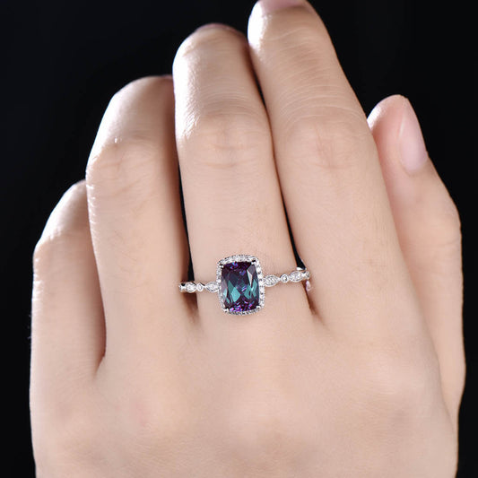 14K/18K Gold Cushion Alexandrite Diamond Halo Engagement Ring