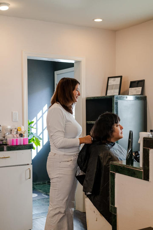 Media-Ready Hair Color Extensions, Makeup