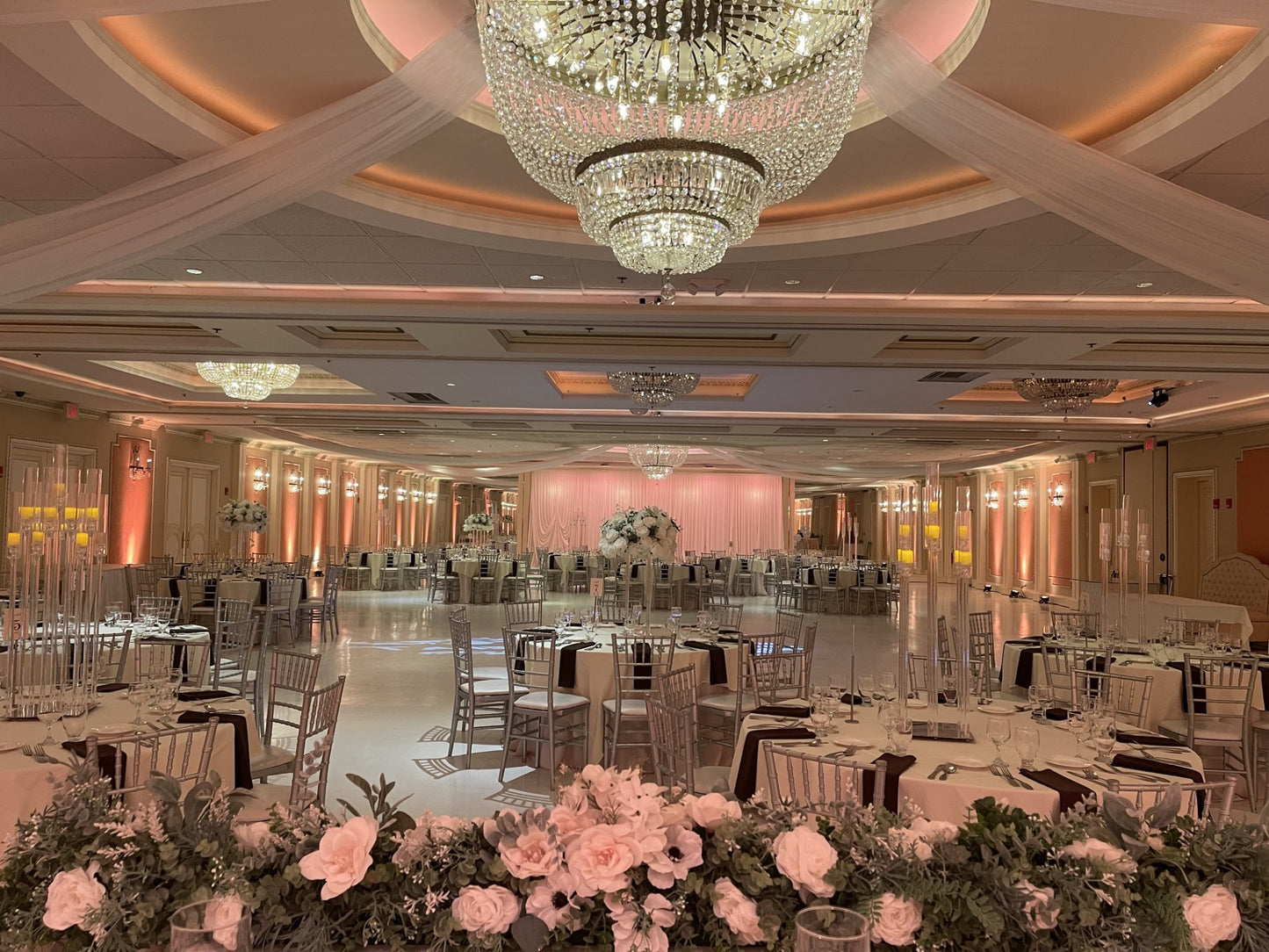 Weekday Wedding in Chicago Suburb - Chicago