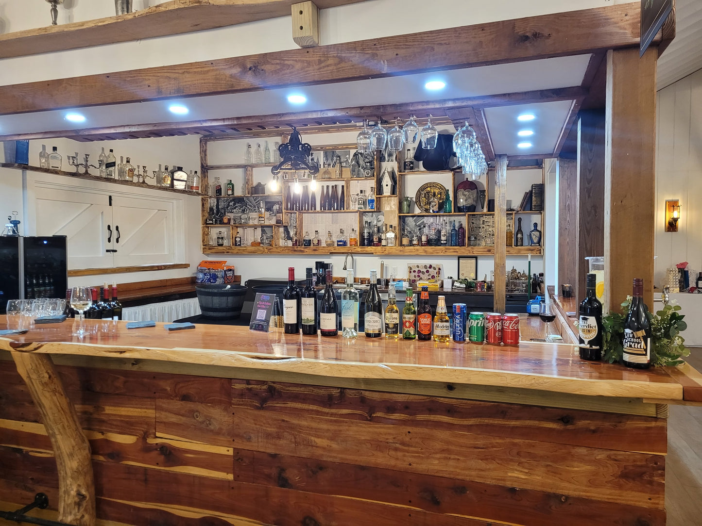 The Master Pour DJ And Entertainment, Bartending Services Offer