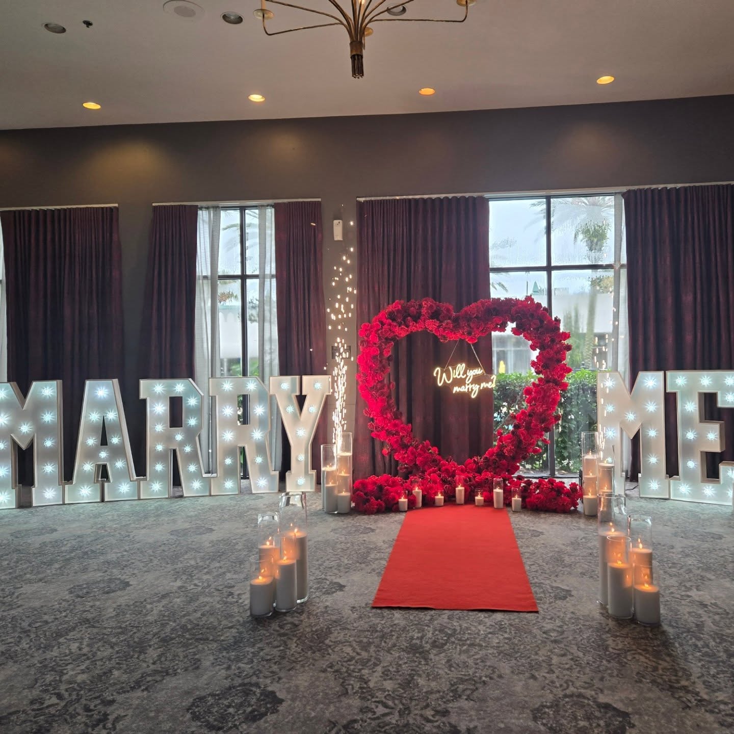 Floor Display Candle Packages Décor Offer