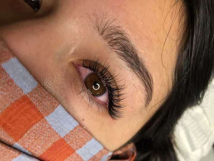 Lash Lifts And Extensions By Lily