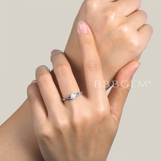 5mm Round Cut White Opal Alexandrite Peacock Feather Split Shank Wedding Ring