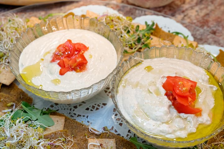 Plant-Based And Raw Food By Debra