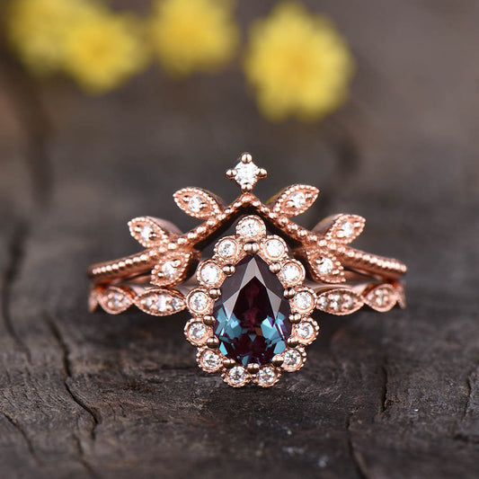 14K/18K Diamond Halo Alexandrite Diamond Engagement Rings Wedding Set