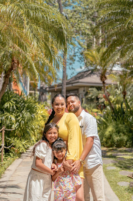 Large Groups of 11 or More Honolulu Photo Session