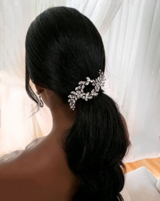Dainty Crystal Comb Style No. 242615