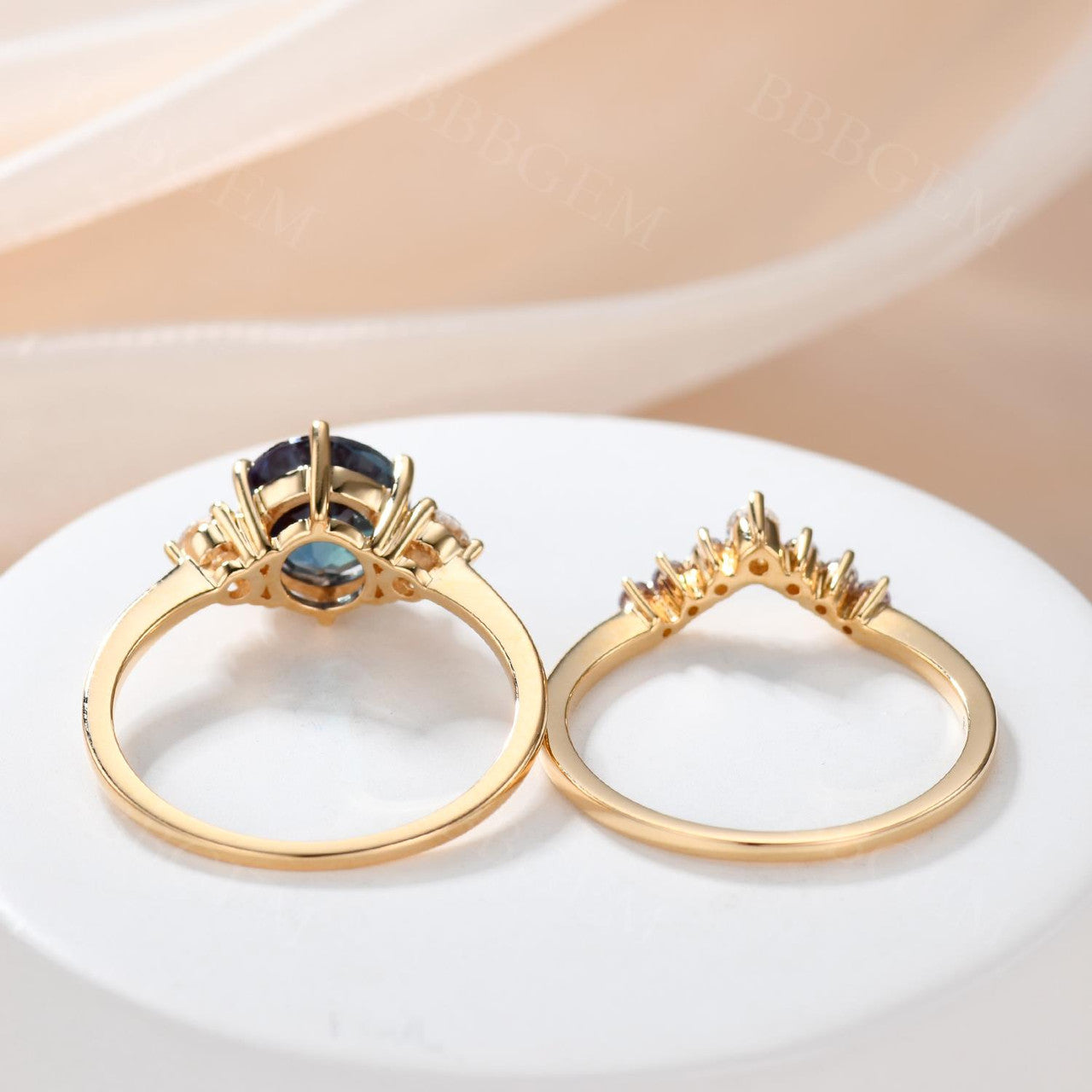 14K/18K Gold Round Alexandrite Diamond Moissanite Three Stone 2pcs Engagement Ring Set