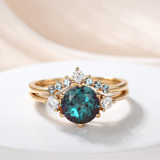 14K/18K Gold Round Alexandrite Diamond Moissanite Three Stone 2pcs Engagement Ring Set